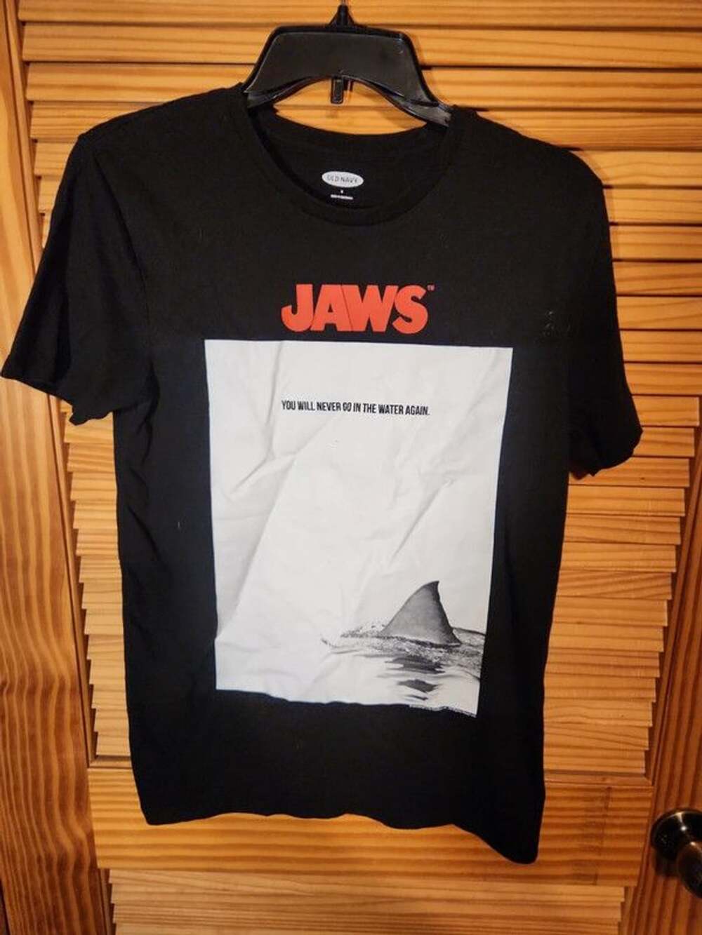 • Vintage Old Navy Jaws Movie Graphic Tee Shirt Black Small